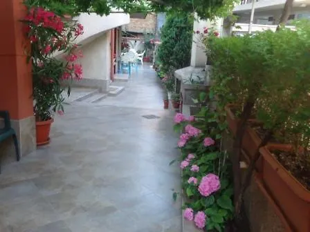 Hotell тихия кът 2*